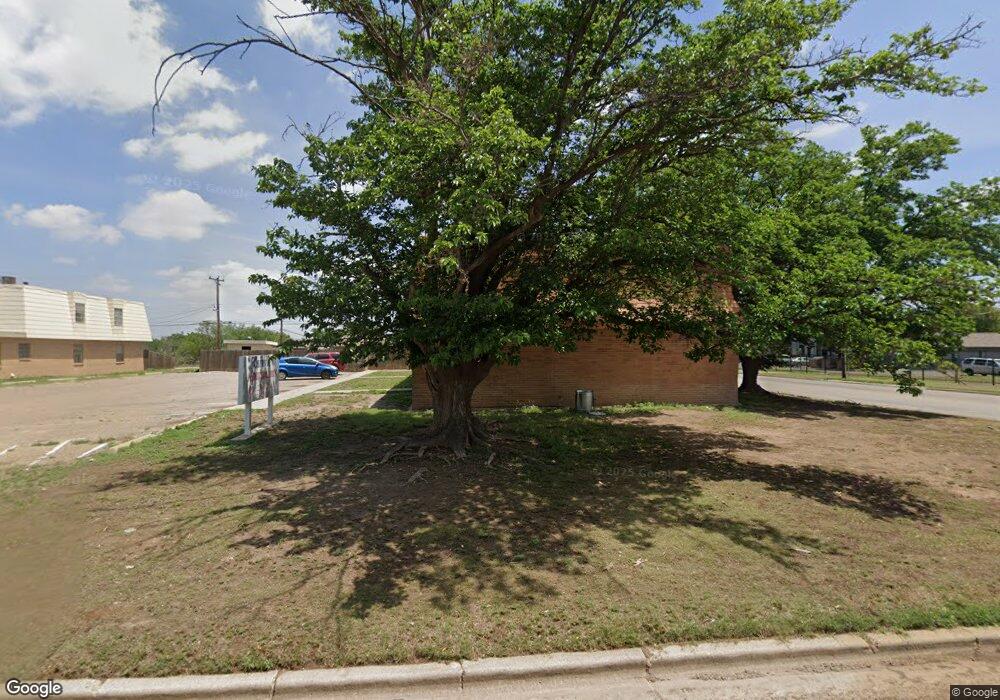 1600 Yonkers St unit 7, Plainview, TX 79072 - photo 1