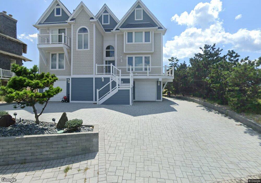 955B Dune Rd unit B, Westhampton Beach, NY 11978 - photo 1