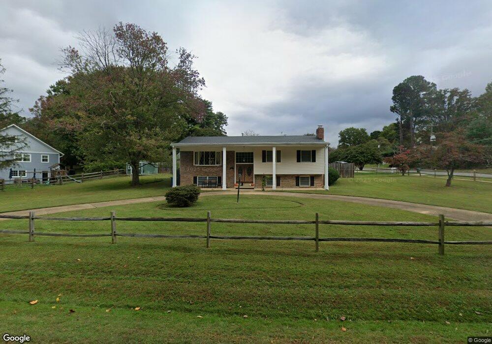 2411 Carey Ln, Vienna, VA 22181 - photo 1