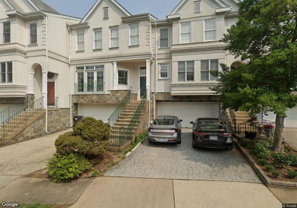 12814 Dogwood Hills Ln, Fairfax, VA 22033 - photo 1