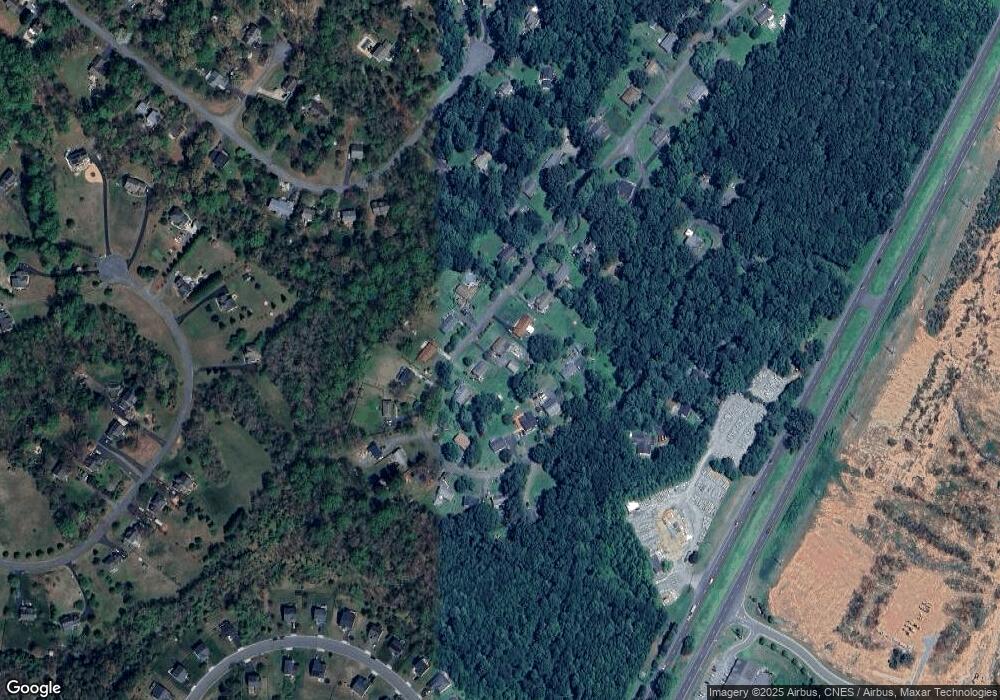 402 Whitethorn Ct, Ruckersville, VA 22968 - photo 1