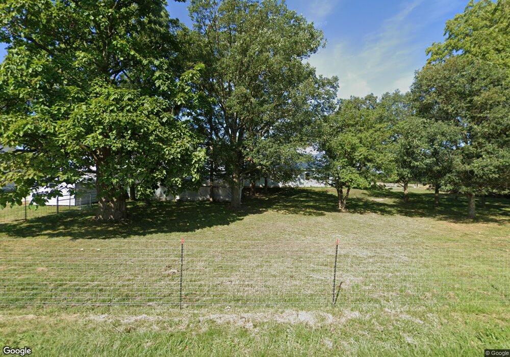 8102 S 000 Rd, Geneva, IN 46740 - photo 1