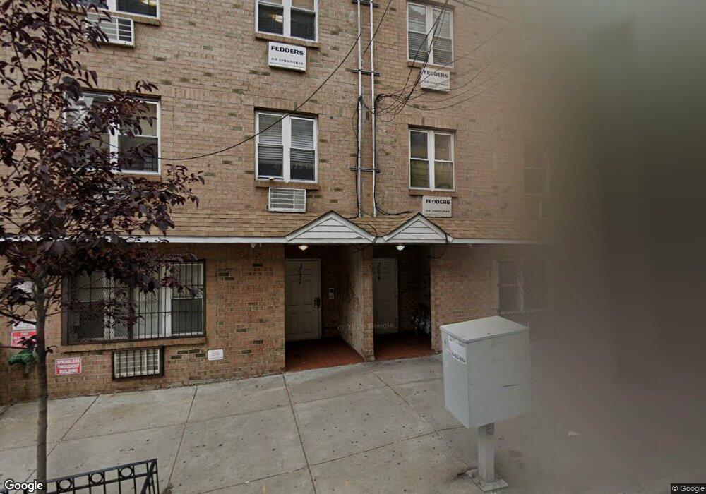 3099 Heath Ave unit 2B, Bronx, NY 10463 - photo 1
