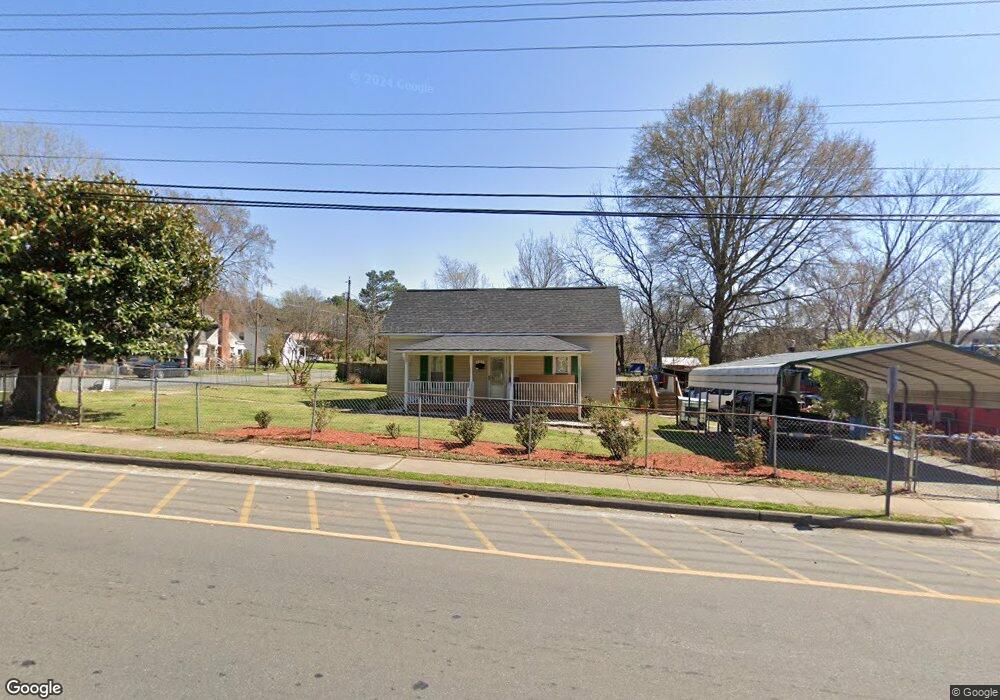 220 M l King jr Blvd, Siler City, NC 27344 - photo 1