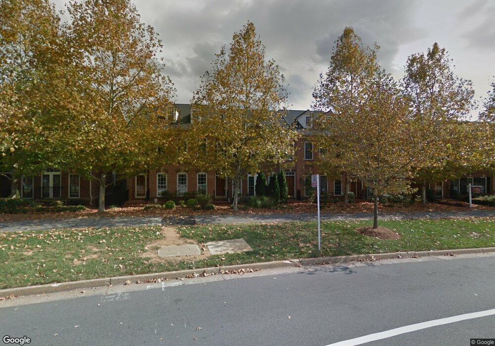 8002 Reserve Way, Vienna, VA 22182 - photo 1