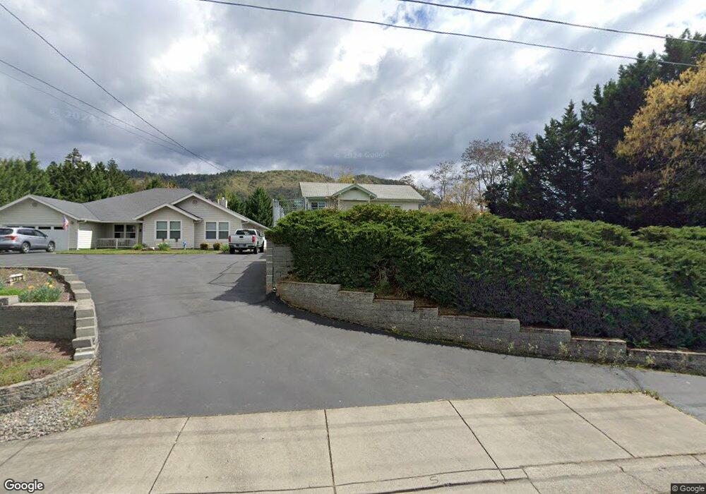 1369 NE 9th St, Grants Pass, OR 97526 - photo 1