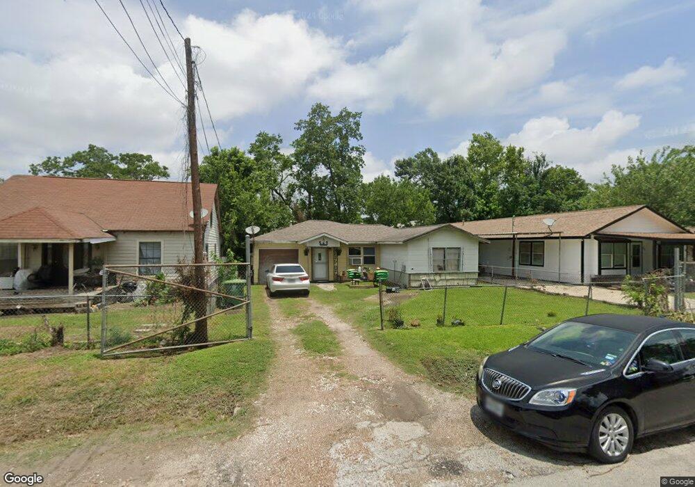29 De Boll St, Houston, TX 77022 - photo 1