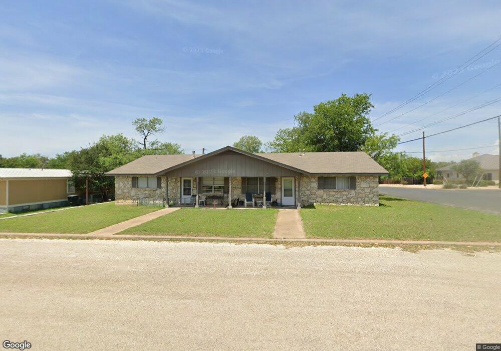 708 Jessica St, Fredericksburg, TX 78624 - photo 1