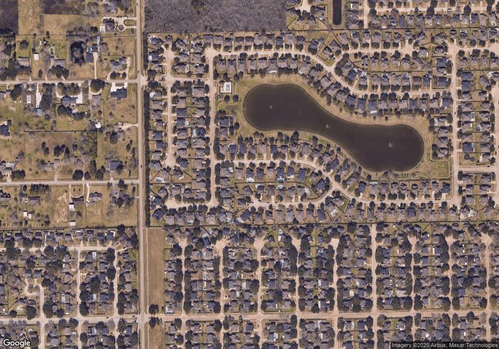 4810 Lakefront Terrace Dr, Pearland, TX 77584 - photo 1