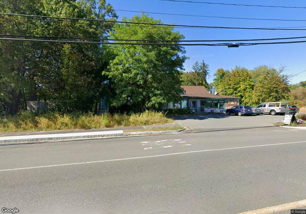 322 Russell St, Hadley, MA 01035 - photo 1