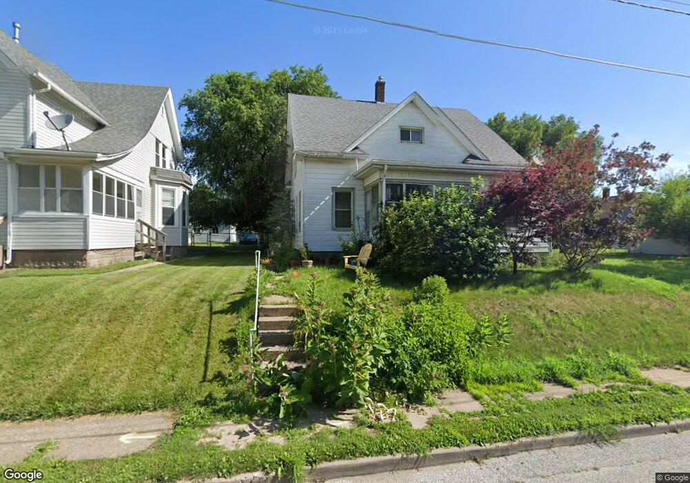 1612 W 16th St, Davenport, IA 52804 - photo 1