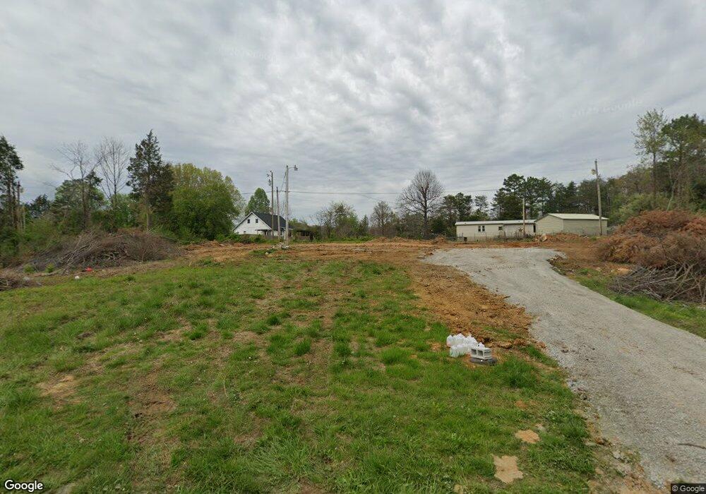 313 Stonegate Dr, Burnside, KY 42519 - photo 1