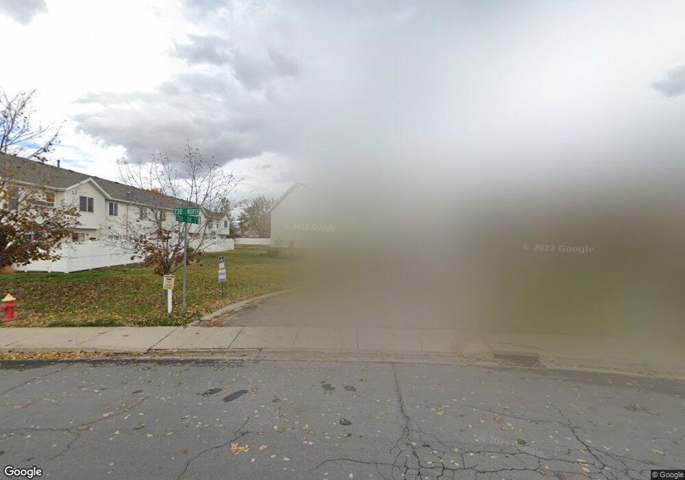 572 W 230 N, Layton, UT 84041 - photo 1