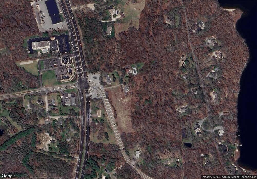 559 Bridgetown Rd, Wakefield, RI 02879 - photo 1