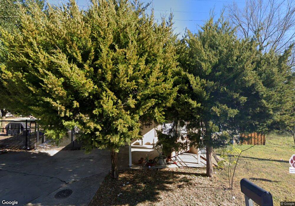 404 Faulkner St, Ennis, TX 75119 - photo 1