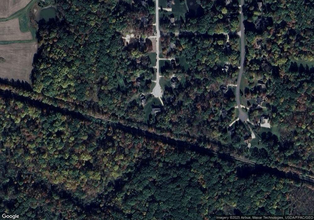 245 Greenview Dr unit 245 Private Suite, Aurora, OH 44202 - photo 1