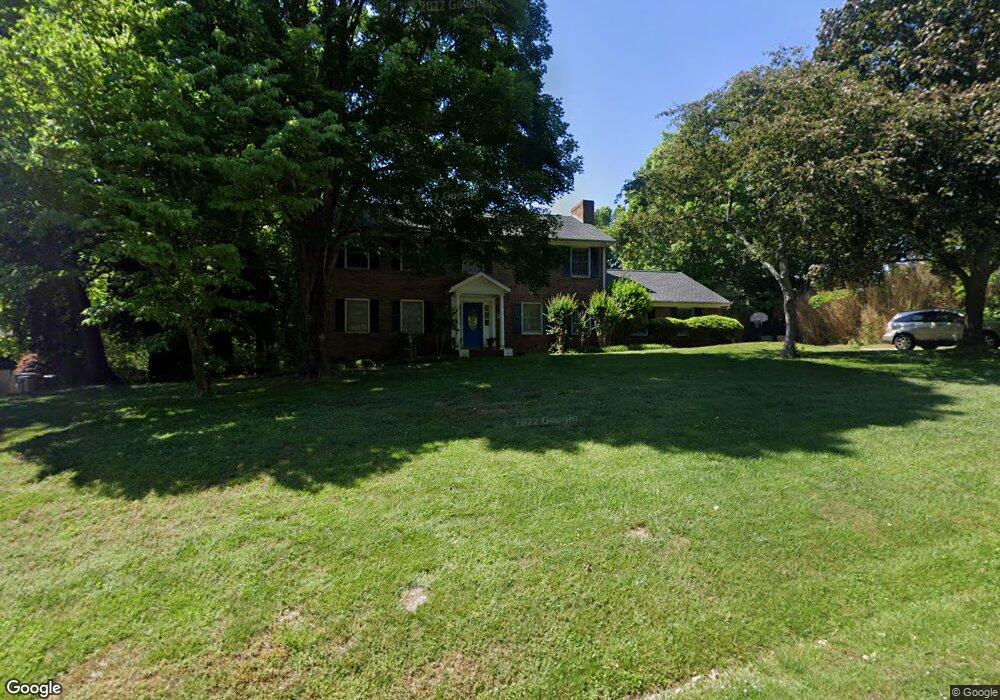 155 Chenocetah Ct, Cornelia, GA 30531 - photo 1