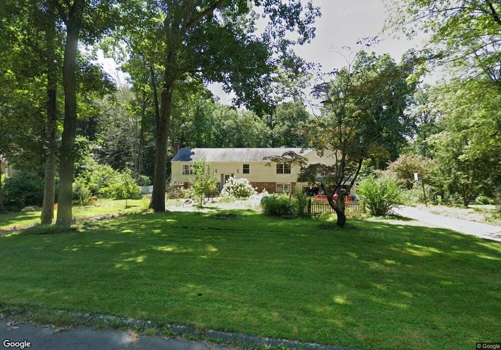 25 Stepping Stone Ln, Madison, CT 06443 - photo 1