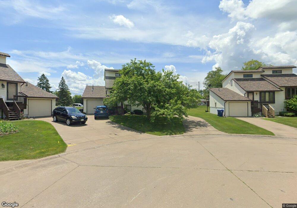 4211 Laurel Ct, Davenport, IA 52804 - photo 1