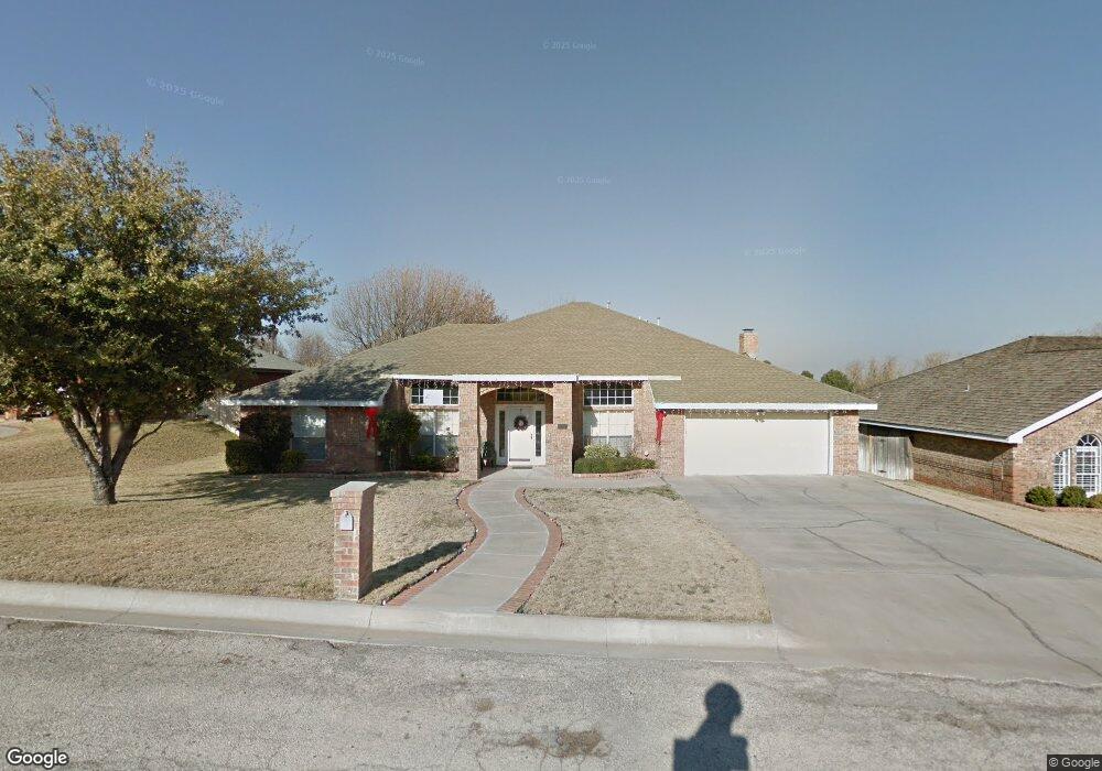 909 Mountain Dr, Big Spring, TX 79720 - photo 1