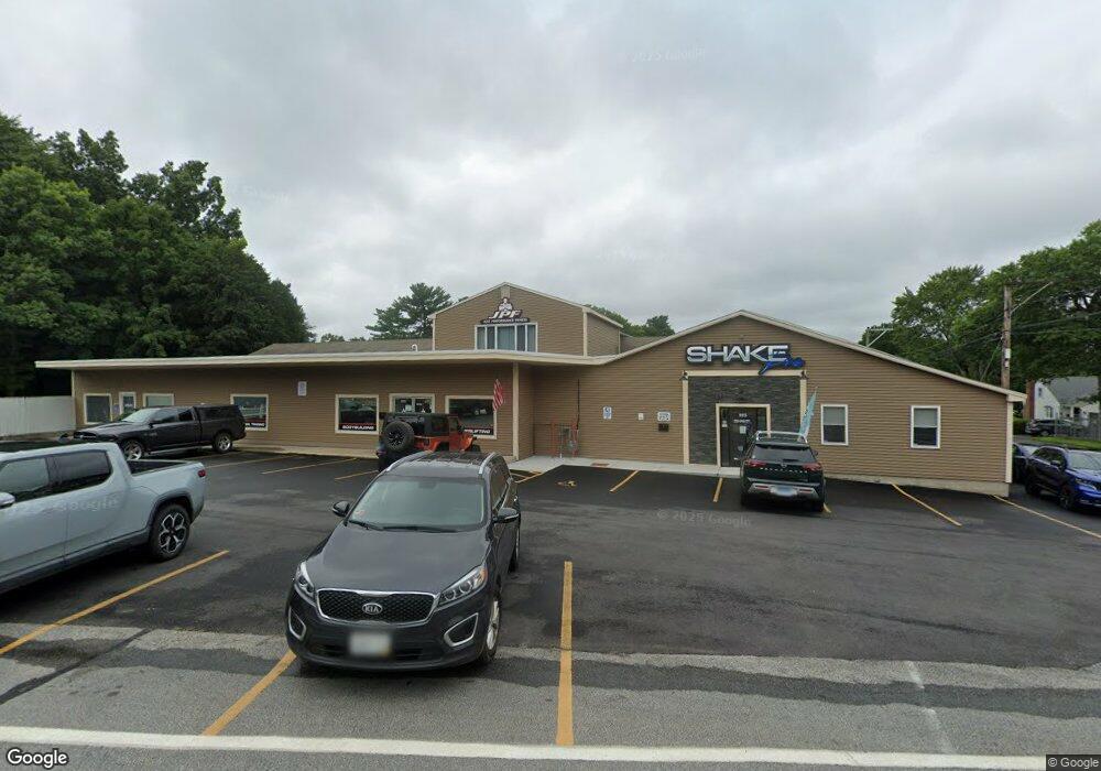 521 Davis Rd, Danielson, CT 06239 - photo 1