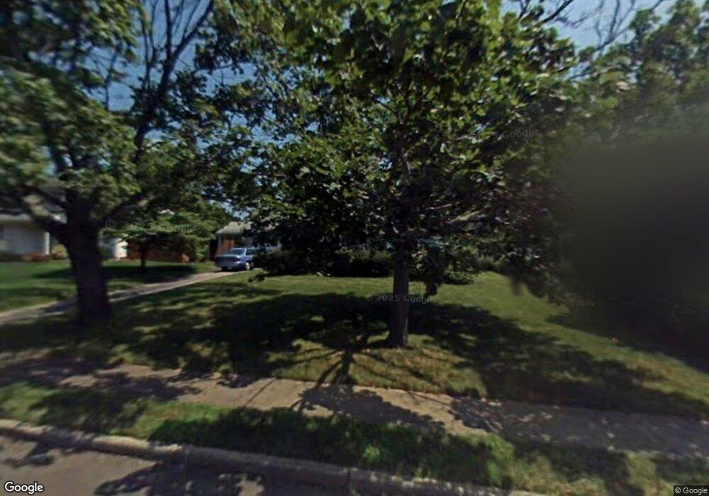 395 Greenbelt Pkwy, Holtsville, NY 11742 - photo 1