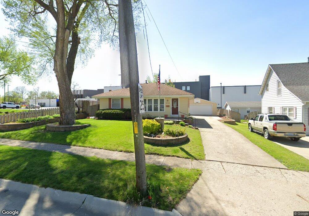 2736 57th St, Des Moines, IA 50310 - photo 1