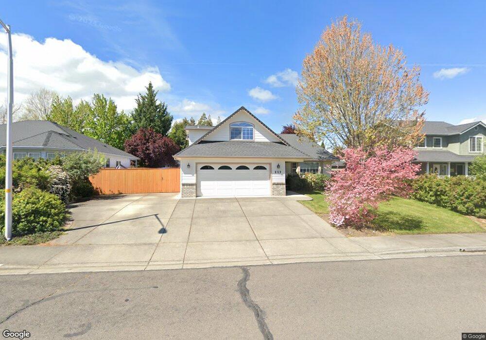 869 Mendolia Way, Central Point, OR 97502 - photo 1