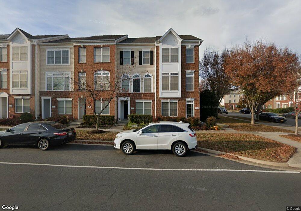 25061 Riding Center Dr, Chantilly, VA 20152 - photo 1