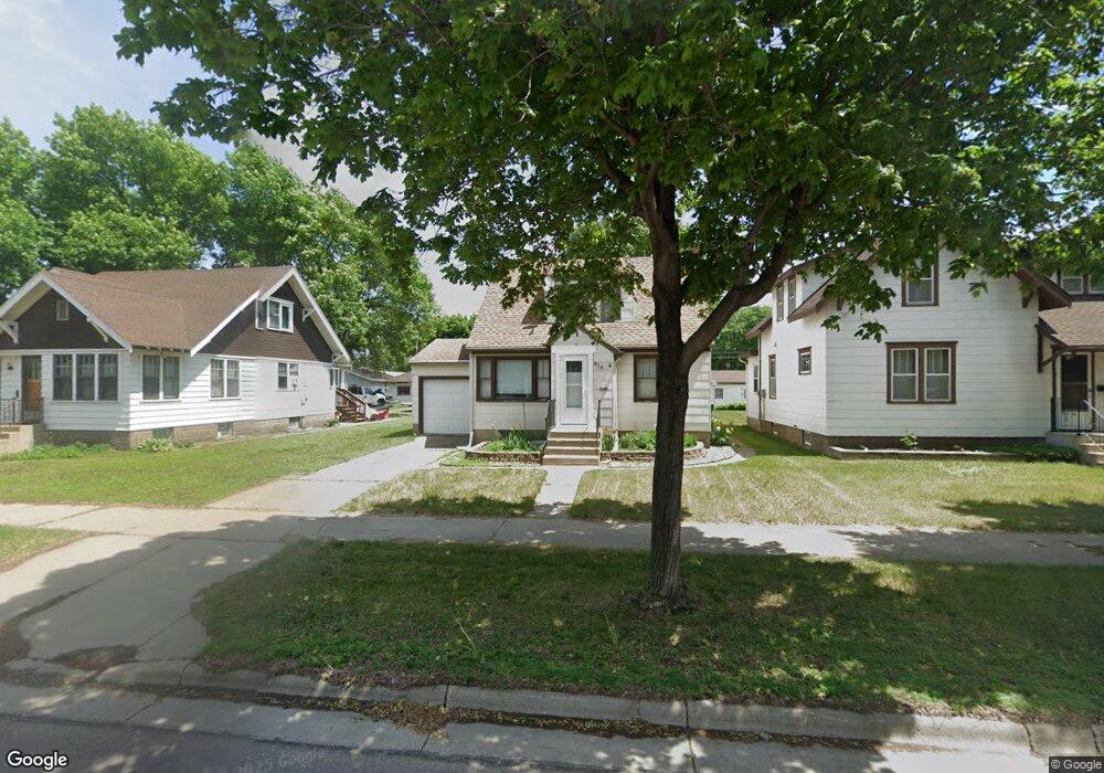 922 N Broadway St, New Ulm, MN 56073 - photo 1