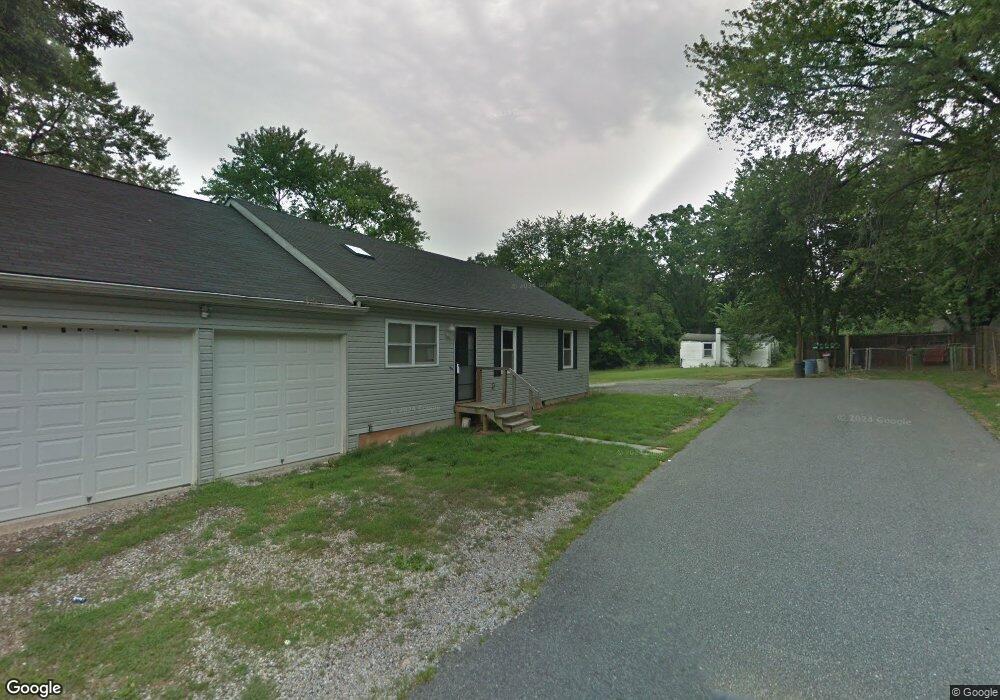 1909 Sherwood Rd, Halethorpe, MD 21227 - photo 1