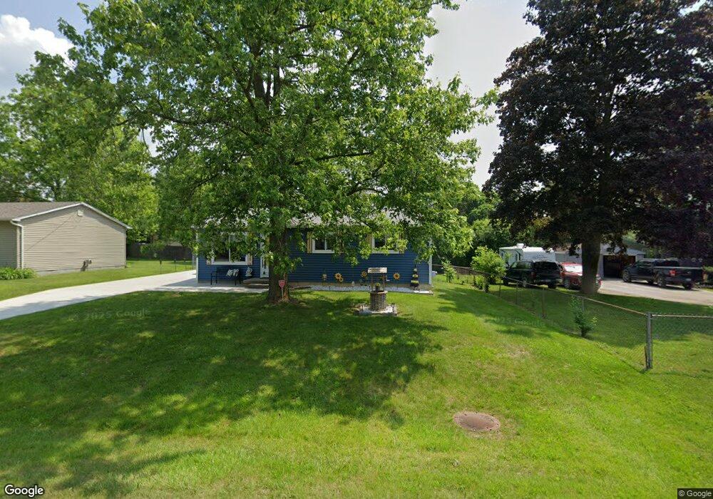 1533 Algonac Dr, Flint, MI 48532 - photo 1