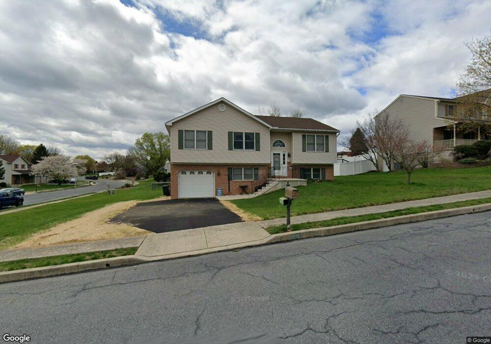 1048 Boeshore Cir, Reading, PA 19605 - photo 1