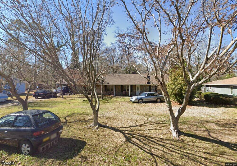 123 Wake Forest Dr, Warner Robins, GA 31093 - photo 1