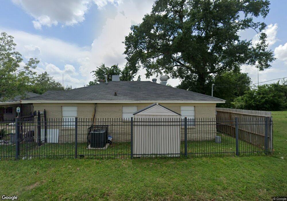 3125 Collingsworth St, Houston, TX 77026 - photo 1