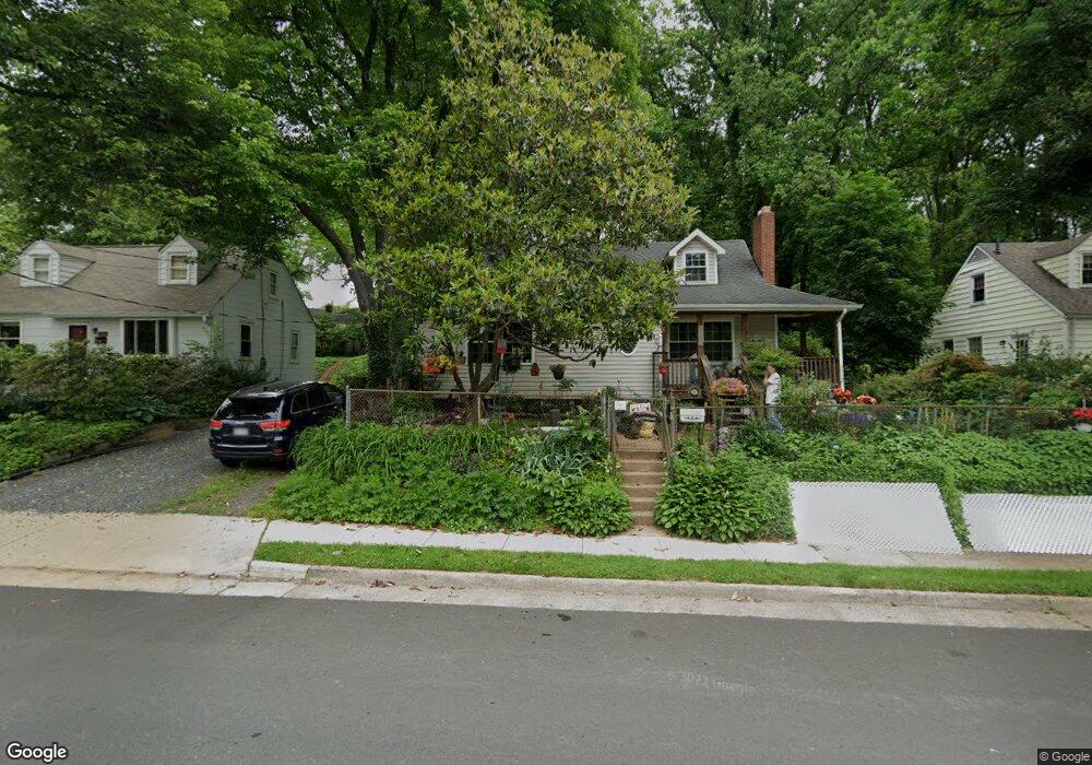 4107 Maple St, Fairfax, VA 22030 - photo 1