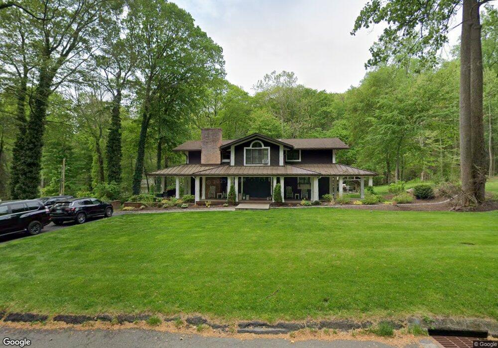 21 Hemlock Trail, Trumbull, CT 06611 - photo 1
