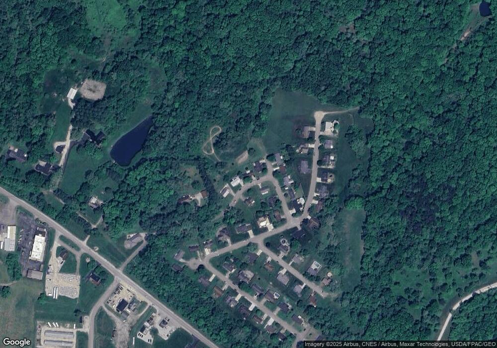 596 Gateway Dr, Logan, OH 43138 - photo 1