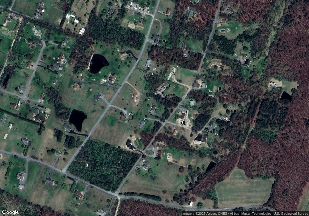 1460 Apple Orchard Cir, Berkeley Springs, WV 25411 - photo 1