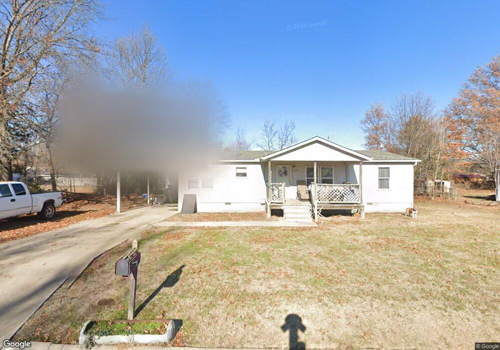 2705 Prospect Ave, Parsons, KS 67357 - photo 1