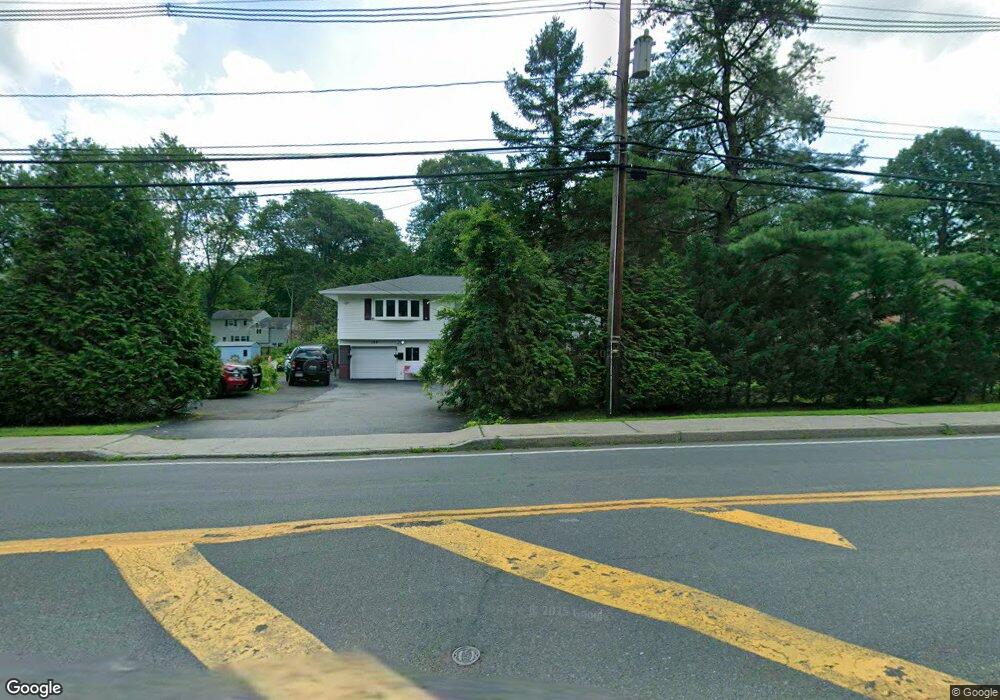 188 N Middletown Rd, Nanuet, NY 10954 - photo 1