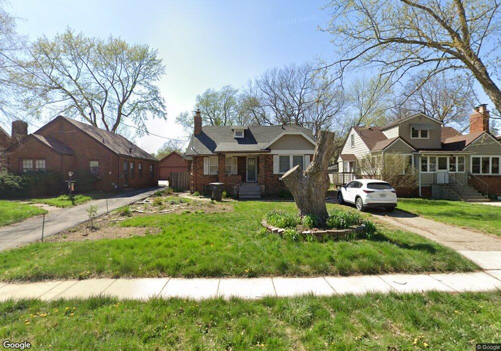 1924 37th St, Des Moines, IA 50310 - photo 1