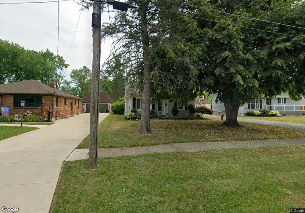 203 Doyle Dr, North Tonawanda, NY 14120 - photo 1