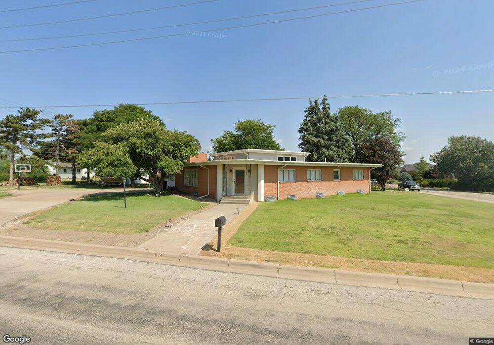 525 N 9th St, Wakeeney, KS 67672 - photo 1