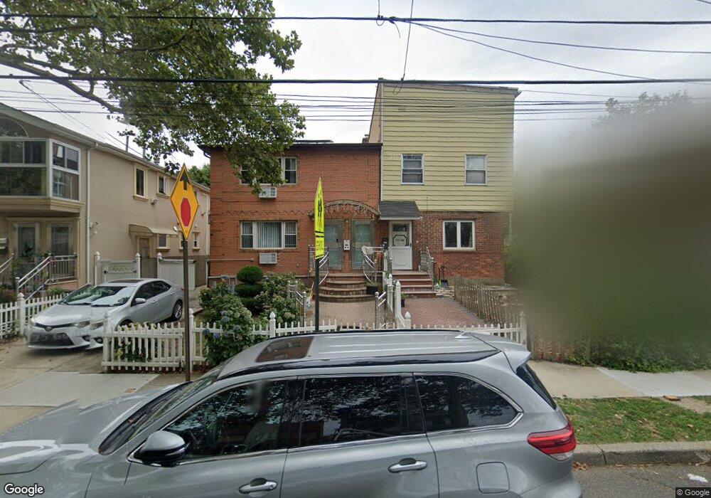 7304 162nd St, Fresh Meadows, NY 11366 - photo 1