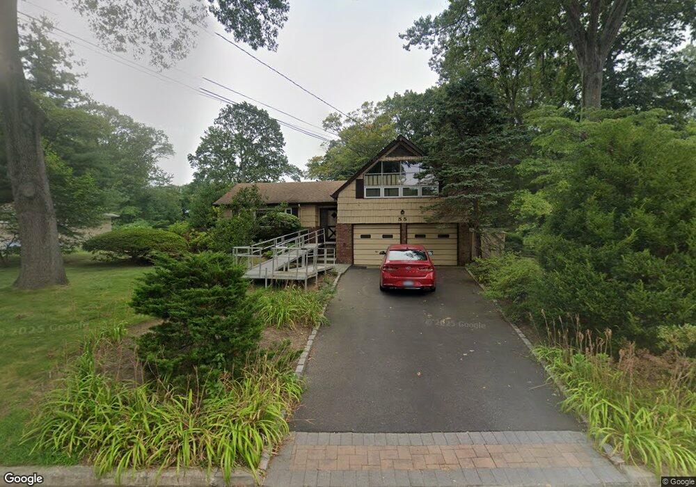 55 Harwood Dr E, Glen Cove, NY 11542 - photo 1