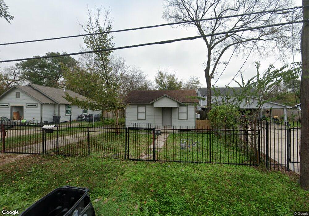 320 King St, Houston, TX 77022 - photo 1