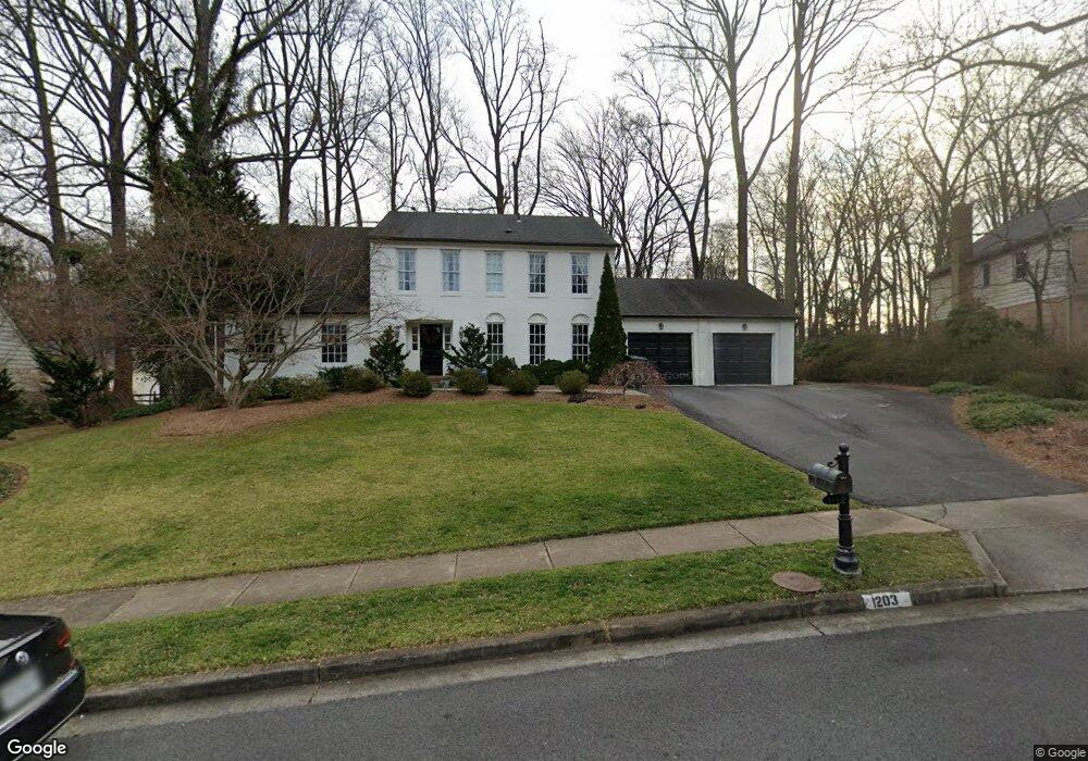 1203 Stable Gate Ct, McLean, VA 22102 - photo 1