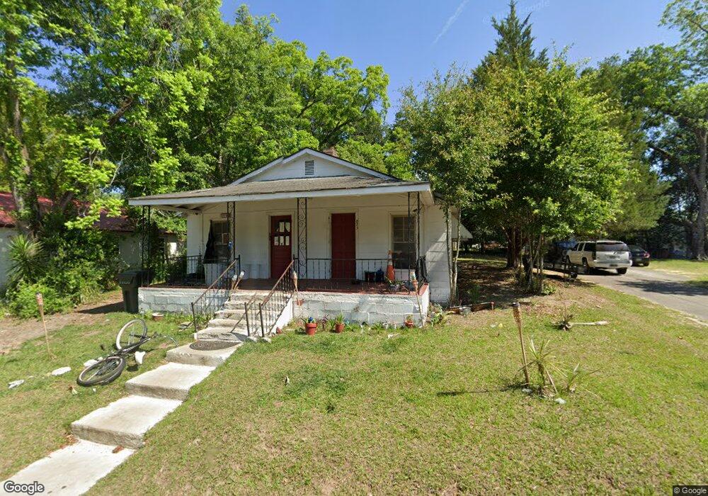 823 8th Ave SE, Moultrie, GA 31768 - photo 1