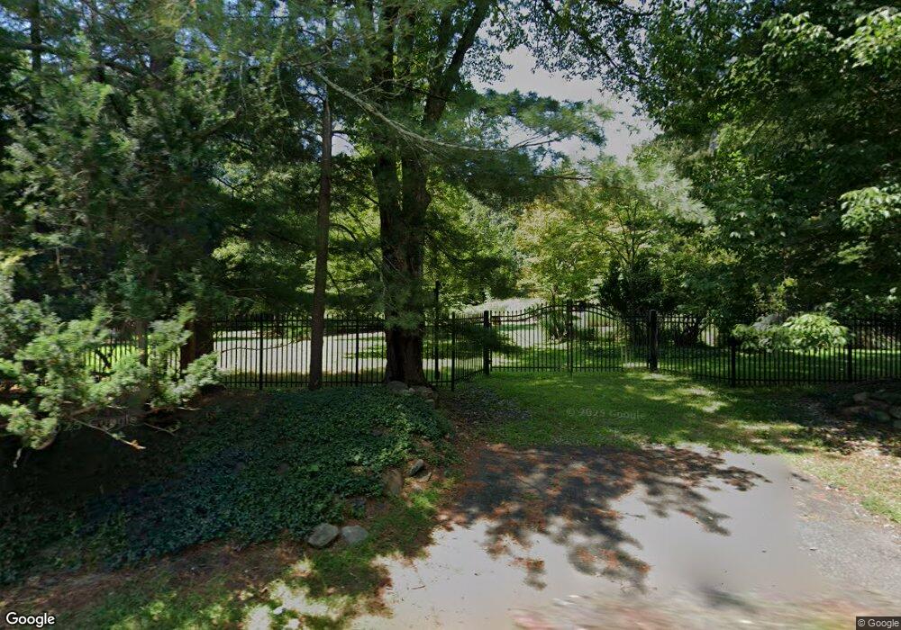 163 W Saddle River Rd, Saddle River, NJ 07458 - photo 1